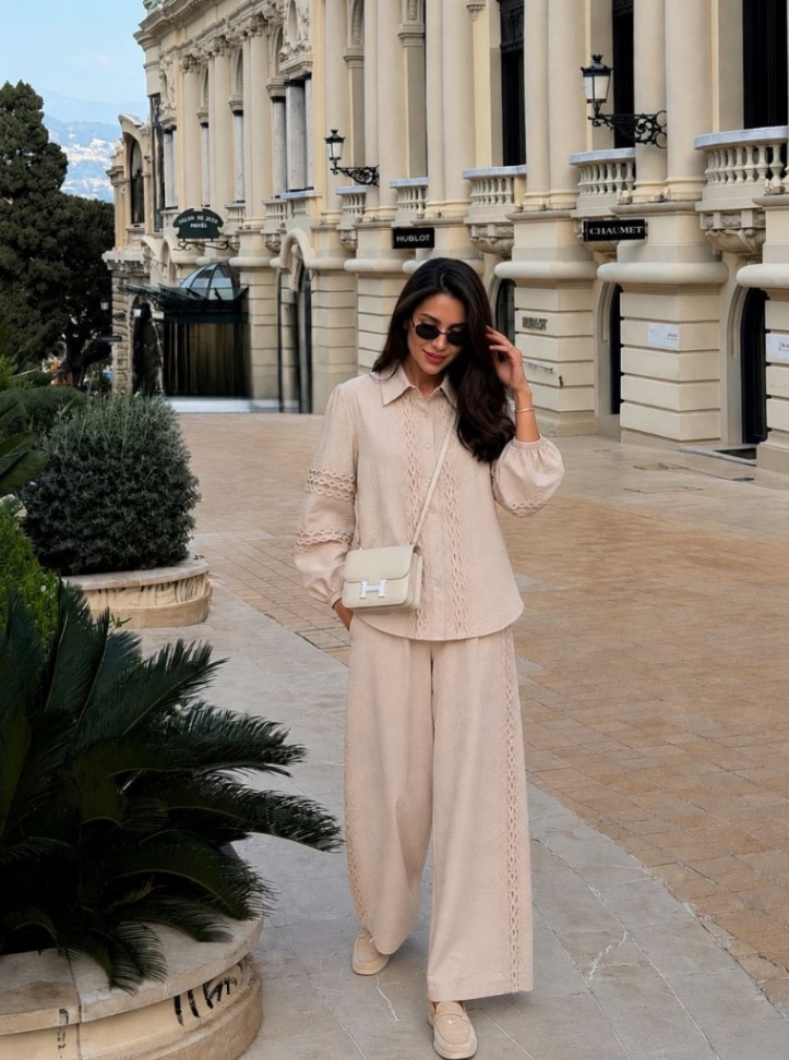 Suit Beige
