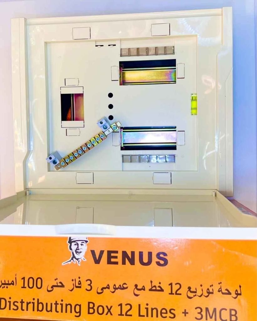 لوحة توزيع فينوس 12 خط + 3 فاز